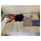 WOMENï¿½S CLOTHING SZ S/M