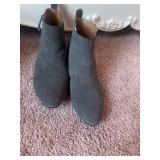 GAO 7.5 BOOT LOOK LIKE WORN ONCE