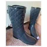 HUNTER BOOTS SZ. 8 LIKE NEW