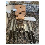 CUTCO 6 KNIVES AND MEAT FORK W/ WOOD BLOCK