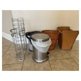 2 TOILET PAPER HOLDERS AND 4 WASTE BASKETS