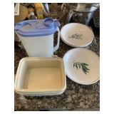 TUPPERWARE ICE CREAM SAVE BOWL, PITCHER, WILLIAM