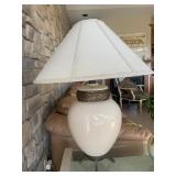 CRACKLE FINISH IRON LEG LAMP W/ SHADE 31" H X 25"