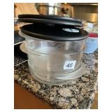 TUPPERWARE STORAGE CONTAINERS WITH LIDS