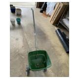 LAWN SPREADER