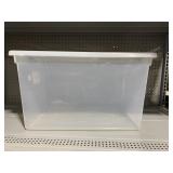 STERLITE 66 QT. TOTE