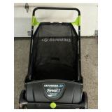 EARTHWISE SWEEP IT MANUAL YARD SWEEPER, LIKE NEW