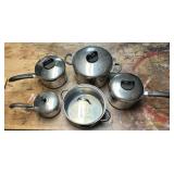 SET OF REVERE WARE POTS WITH VENDABLE LIDS, ONE