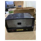 LECTRIC-AIR NEGATIVE IONIZER VINTAGE IN OB