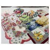 GROUP OF COLORFUL GRAPHIC PRINT VINTAGE