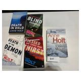 5 PAPERBACK NOVELS BY ANNE HOLT