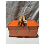 GOLDEN COOKIES WATERTOWN, MASS TIN W/ WOOD