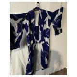 KOMONA BLUE AND WHITE STAIN ON INSIDE AS PICTURED