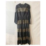 VINTAGE BLACK SHANTUNG SILK AND LACE EVENING GOWN