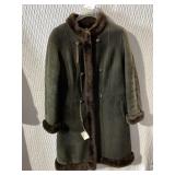 BROWN SHEARLING COAT W/ CHAIN CLOSURE SZ 10 MAIDE