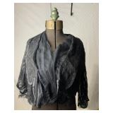 BLACK VINTAGE LACE TOP