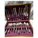 FLATWARE SET IN BOX