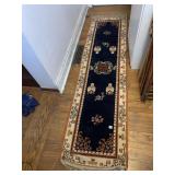 ORIENTAL RUNNER RUG