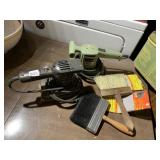 SANDERS BRUSHED, SANDPAPER