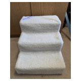 LIGHTWEIGHT SMALL PET STEPS, 70 LB MAX