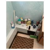 CLEANING PRODUCTS, WOOD MAT, SWIFFER