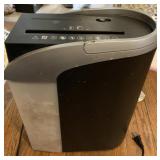 PAPER SHREDDER