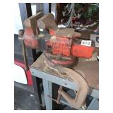 REED UTILITY VISE, YOU WILL NEED TO REMOVE, NO 24
