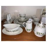 HOLIDAY DISHES, GRAVY, SALT PEPPER, CREAMER