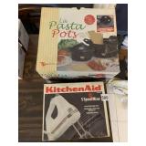 KITCHEN AID HAND MIXER, LA PASTA POT SET