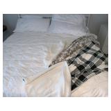 KING SIZE BEDDING, 2 THROWS