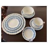 WEDGWOOD CHINA SET SERVICE FOR 12 INC DINNER
