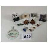 GROUP OF SMALL PINS AVIS WITH BLUE AND WHITE