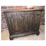 SMALL CABINET 2 DOOR 29"H X 30" W X 19" D