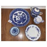 DOUBLE HANDLE SUGAR BOWL, CREAMER, PLATES