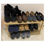 WOMENS SOES SIZE 8 AND MEN`S SHES SIZE 10D