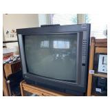 GE TV VINTAGE W/ REMOTE