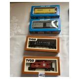 HO ROLLING STOCK 2 TYCO INCL. READING AND