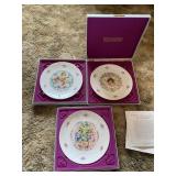 ROYAL DOULTON PLATES IN BOX