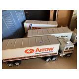 NY LINT ARROW AUTOMOTIVE INDUSTRIES SEMI TRUCK 3