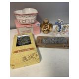 ASSORTED WINDOW DECORE MOST LOOK NEW