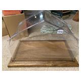 NATIVITY SCENE DISPLAY SCENE CASE TOP IS PLASTIC