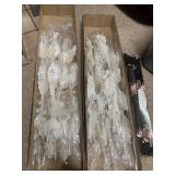 WHITE DECORATIVE FLOWERS IN BOX