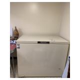 KENMORE CHESS FREEZER W/ KEY