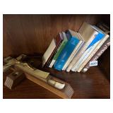 ASSORTED BOOKS SEE PICTURE