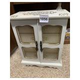 JEWELRY CHEST MUSICAL