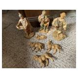 ASSORTED MANGER ANIMALS IN SMALL TOTE