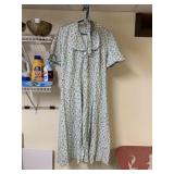 VINTAGE HOUSE DRESS