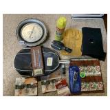 THERMOMETER AND WALL SUCTION CUPS WITH LEMON