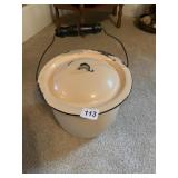 ENAMELWARE POT WITH LID, 9" TALL
