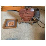 TIN PLUG IN NIGHTLIGHT, SMALL FRAMED PICTURE,